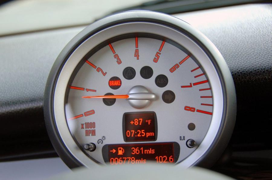  Mini Cooper S JCW 2008 года  (фото 8 из 35)